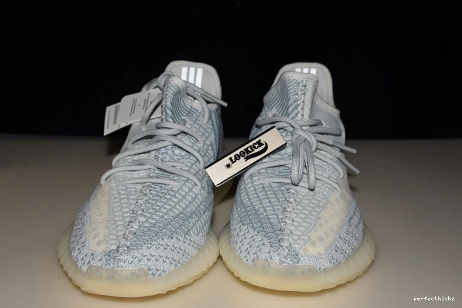 White Yeezy Cloud FW3043 350 Adidas V2 Boost 0710